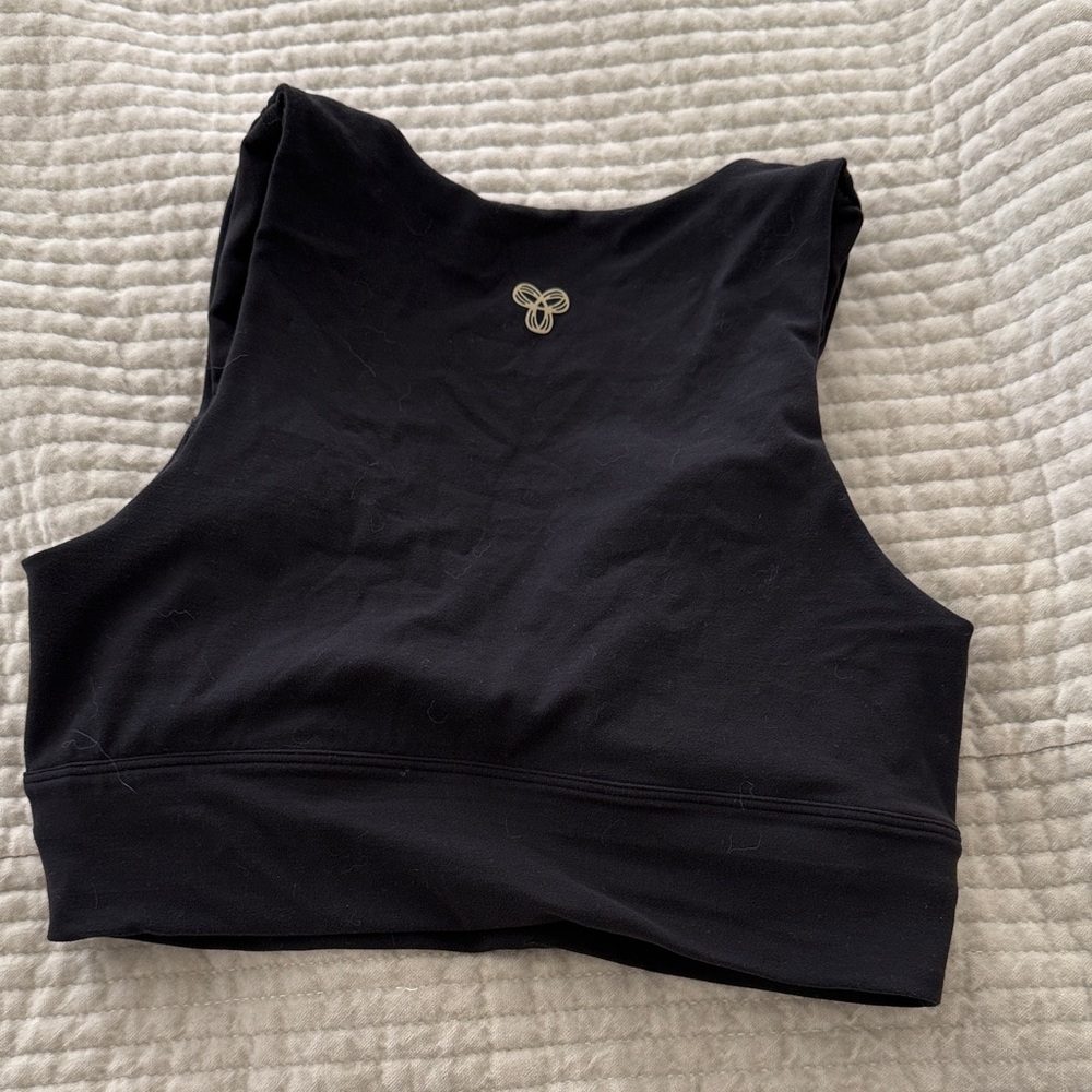 Aritzia Black Sports Bra - Picture 2 of 3